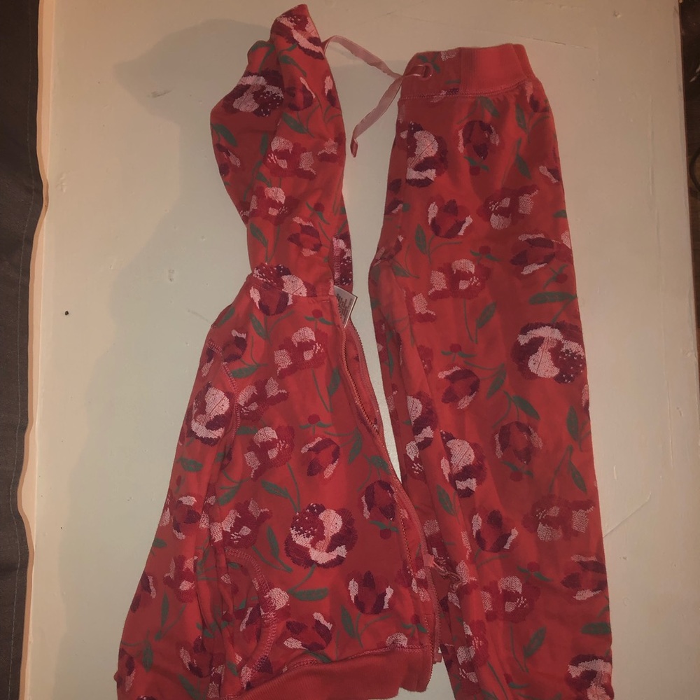 Pink floral print sweatsuit